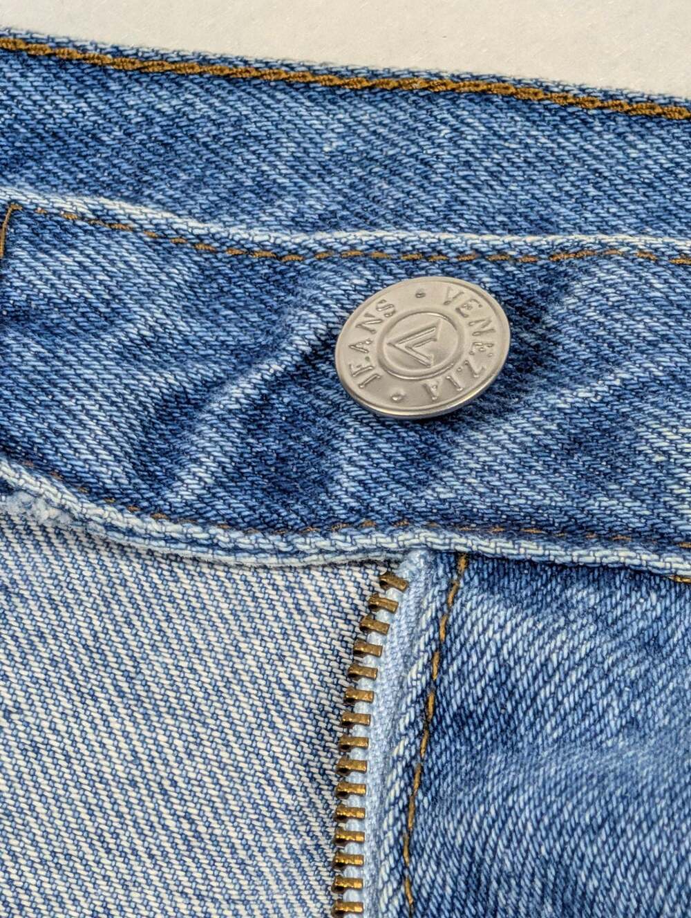 Venezia Jeans Vintage Midi Denim Skirt with Front Slit - Picture 4 of 8